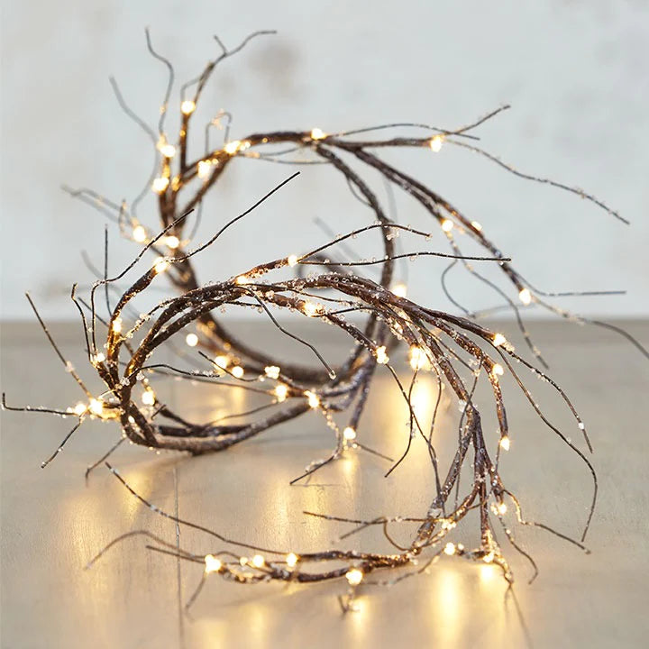 G3937020 Iced Lighted Garland