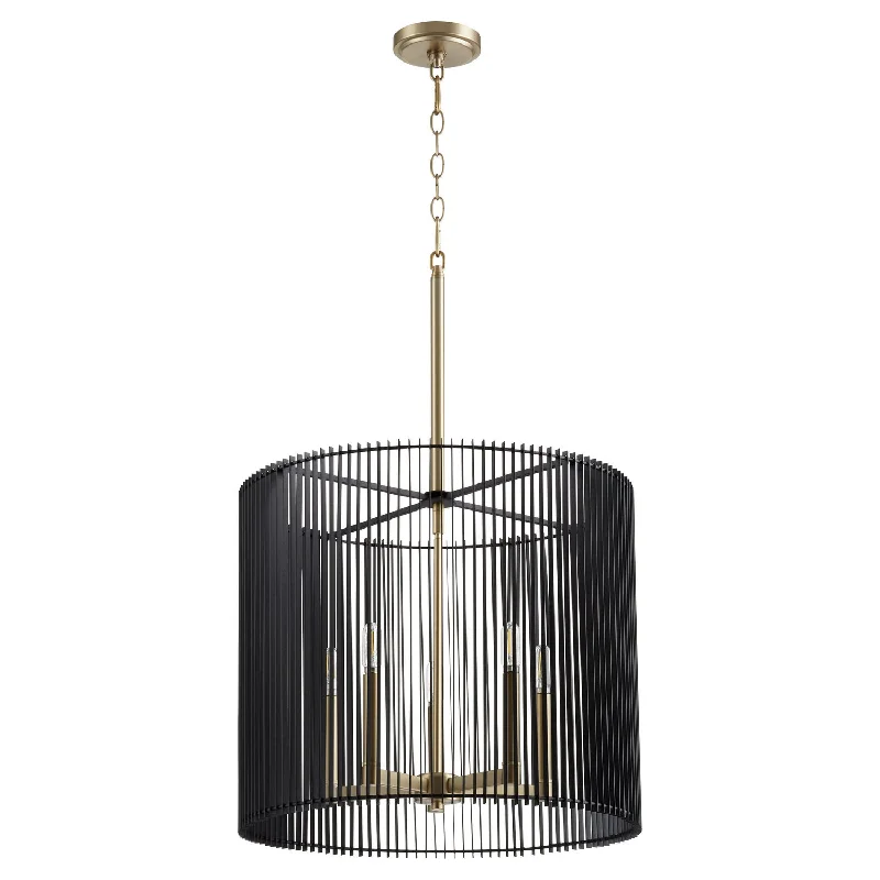 Chandeliers with Clear Crystal for a Sparkling EffectChandeliers with Clear Crystal for a Sparkling EffectFinura Pendant