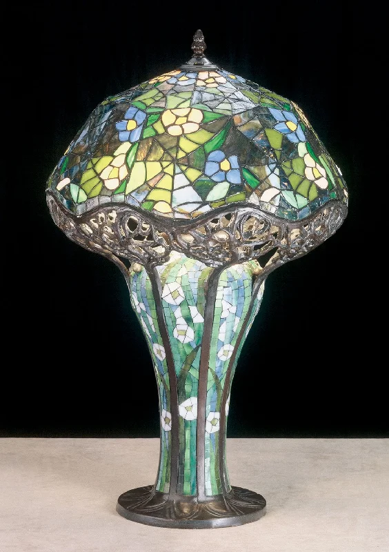 Tiffany Cobweb 23.5" Table Lamp