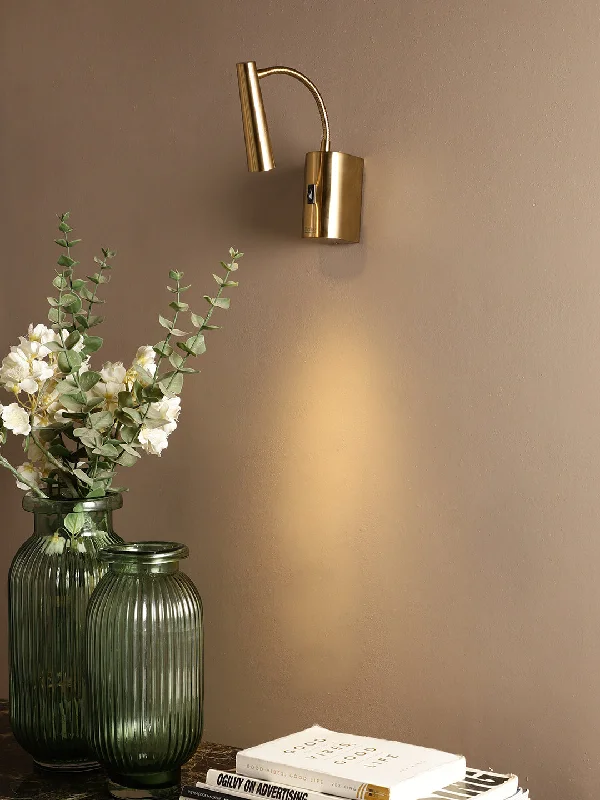 Arnel L Wall Light