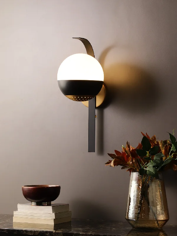 Casie Wall Light