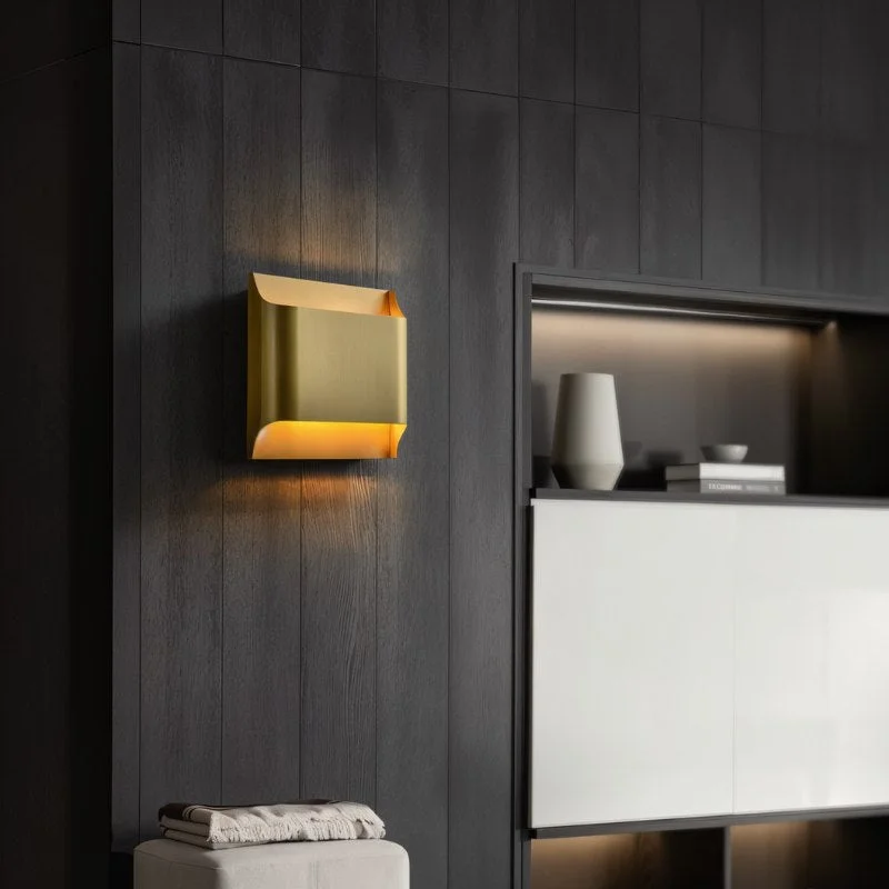 Ceres Wall Lamp