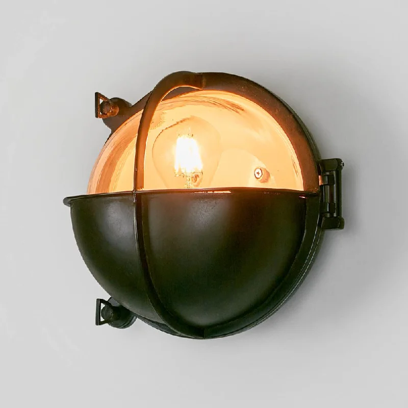 Vienna Outdoor Wall Lamp in Black