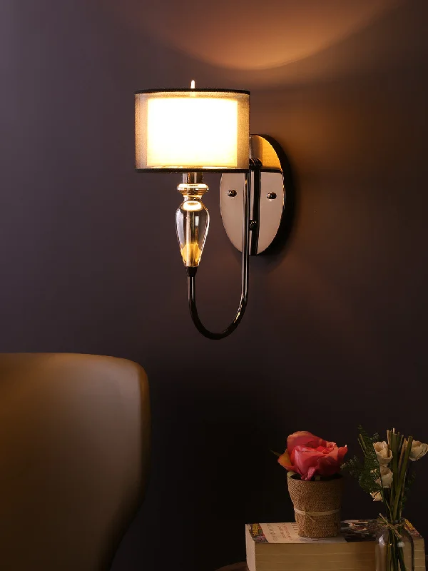 Triviano 1-Lamp Wall Light