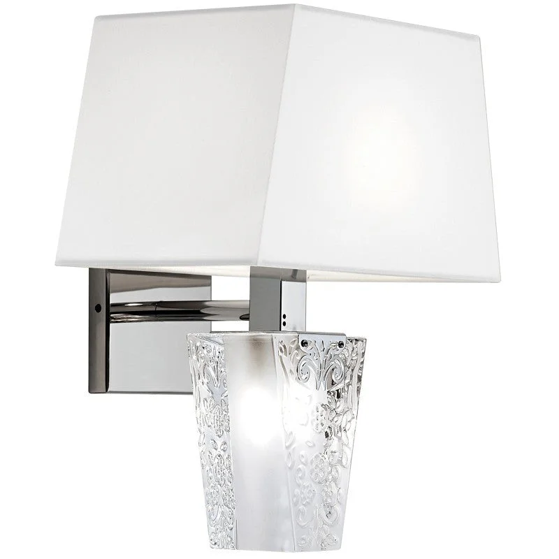 fabric wall lamps with a linen shade for a relaxed and breathable atmosphereWall lamp Fabbian Vicky D69 D03 01